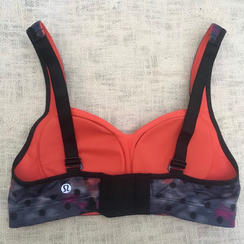 LULULEMON 32 C bra